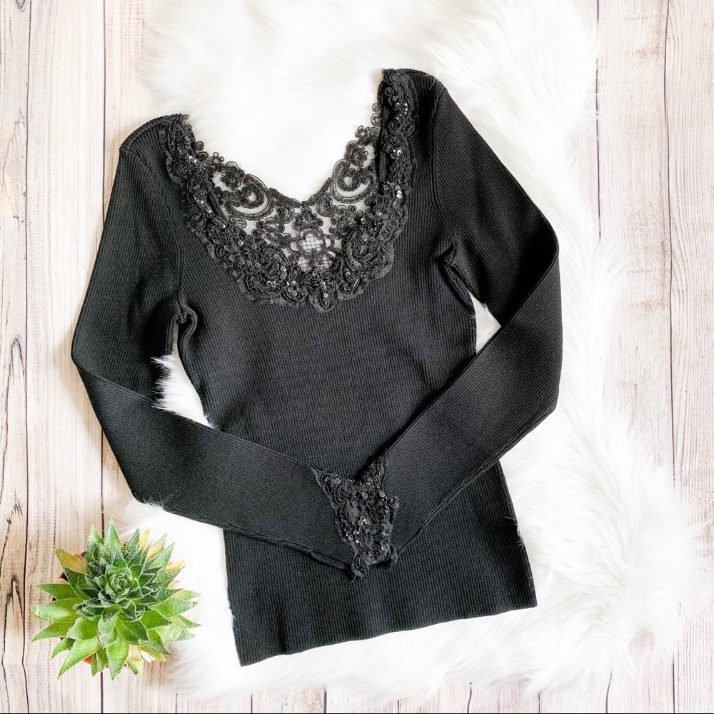 NWT Caché Ribbed Embellished Sequins Top